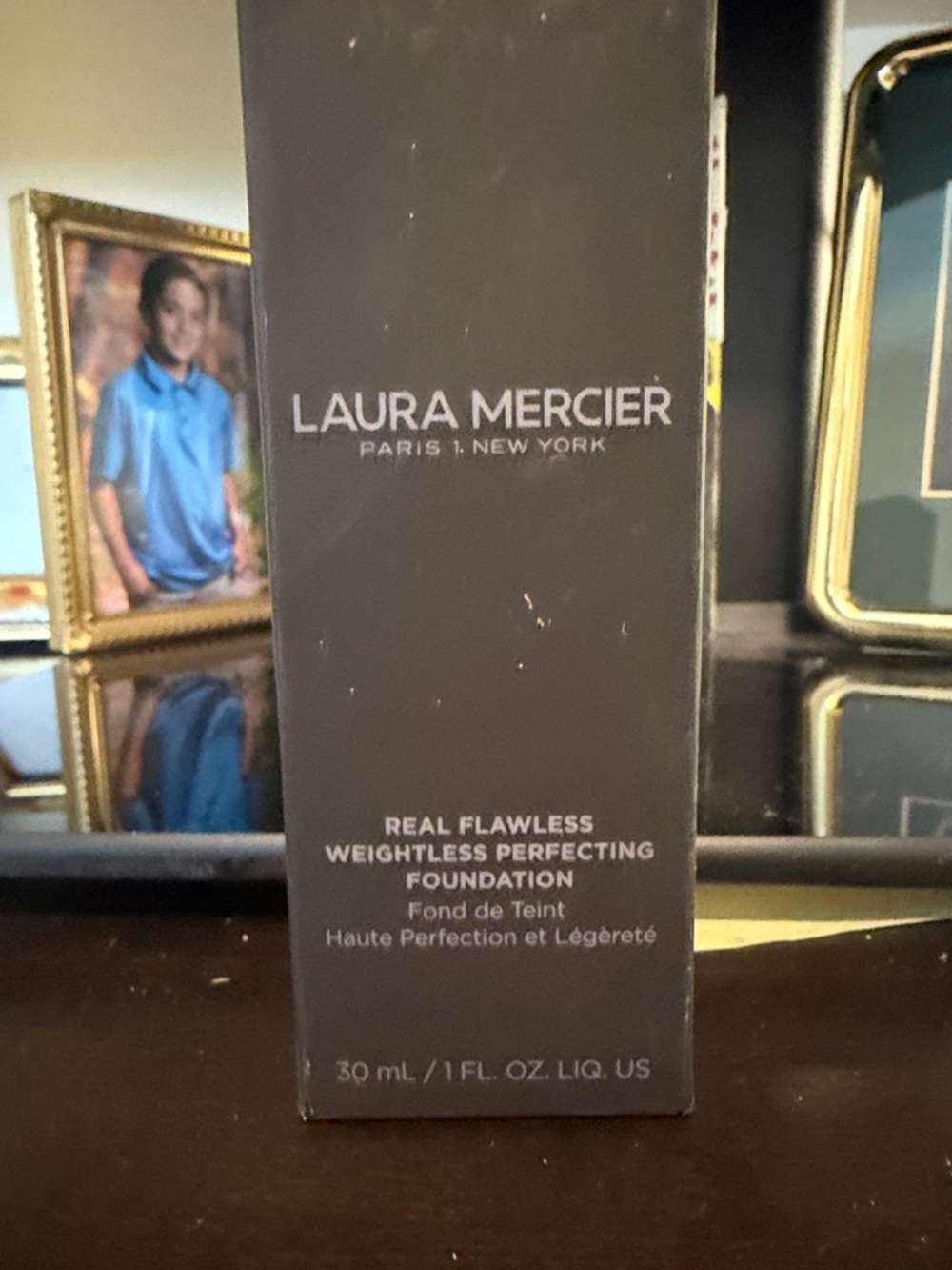 laura mercier Foundation Box - Brown Packaging